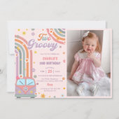 2つのGroovyレトロデイジー2nd誕生日パーティー写真 招待状 (正面)