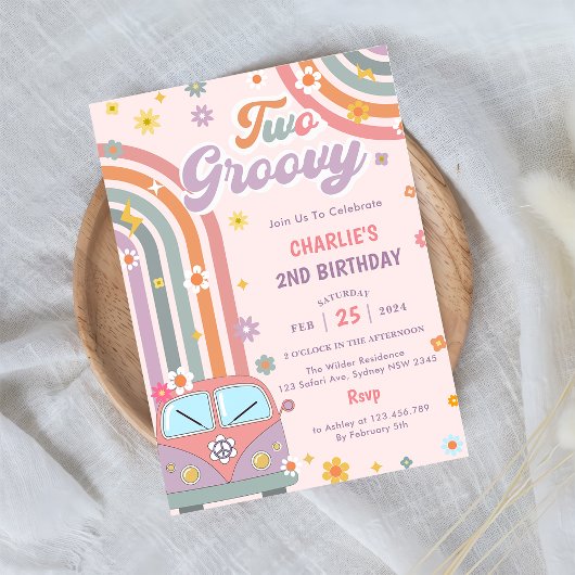 2つのGroovyレトロデイジー2nd誕生日パーティー 招待状