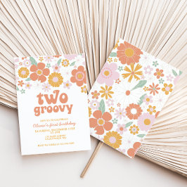 2つのGroovyレトロフローラ最初の誕生日招待状 招待状