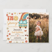 2つのGroovyレトロレインボー2nd誕生日パーティー写真 招待状 (正面)
