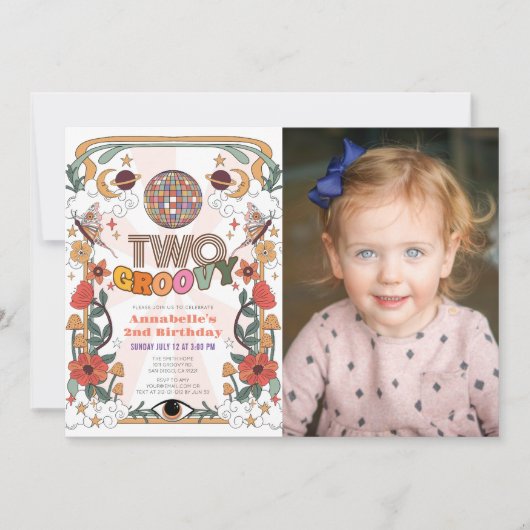 2つのGroovyレトロ女の子の写真2番目の誕生日 招待状 (正面)