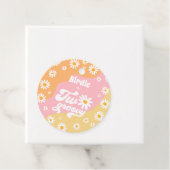 2つのGroovy 2nd誕生日パーティーレトロデイジーパーティー フェイバータグ (インサイチュ)