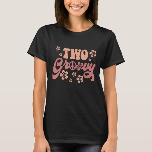 2つのGroovy 70s美的ノスタルジア花と牡丹 Tシャツ (正面)