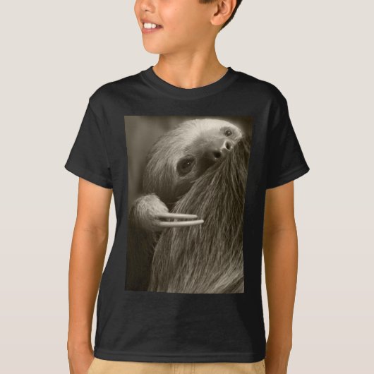 2つま先で触られた怠惰 Tシャツ (正面)