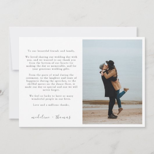 2つシンプルのミニマルフォトコラージュを使用した結婚 サンキューカード (裏面)