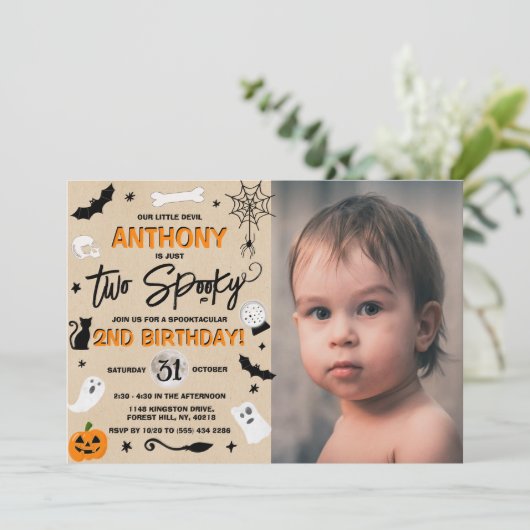 2つ不気味!ハロウィーン2回目の誕生日の写真 招待状 (スタンド正面)