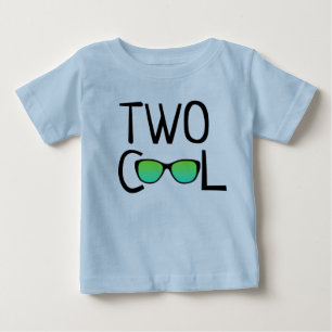 2クール人の少年のシャツ ベビーTシャツ