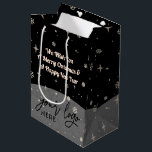 2サイドビジネスロゴQRコードネームChristmas Mediu ミディアムペーパーバッグ<br><div class="desc">雪スタイリッシュ雪や星とテクスチャ効果を持つ会社の贈り物のためのクリスマスの抱き枕。文字、ロゴ、URLを追加してQRコードを作成する。</div>