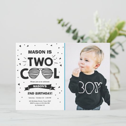 2サングラスカッコいいボーイ二歳バースデーパーティー 招待状 (スタンド正面)