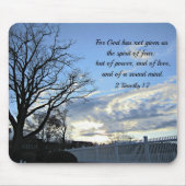 2テモテ1:7神は私たちの霊を持与えっていない マウスパッド (正面)