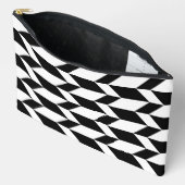 2トーンはっきりしたアローChevronストライプブラックアンドホワイト アクセサリーポーチ (見開き)