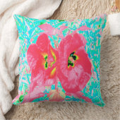 2バラ色の赤いサンゴ梅熱狂するハイビスカスオンアクア クッション (ブランケット)