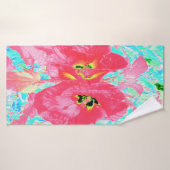 2バラ色の赤いサンゴ梅熱狂するハイビスカスオンアクア バスタオル (バスタオル)