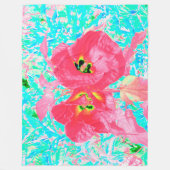 2バラ色の赤いサンゴ梅熱狂するハイビスカスオンアクア フリースブランケット (正面)