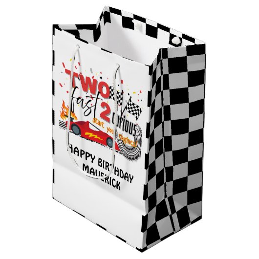 2ファストレースカーレッド誕生日 ミディアムペーパーバッグ (正面アングル)