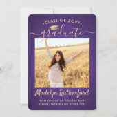 2フォトクラス年パープル&金ゴールドスクリプト卒業 案内状 (正面)
