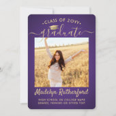 2フォトクラス年パープル&金ゴールドスクリプト卒業 案内状 (正面)