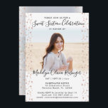 2フォトスイート16ピンクローズモダン金ゴールドグリッター 招待状<br><div class="desc">招待状の家族と友人エレガントの甘い16歳の誕生日パーティーこのバラ金ゴールドのスタイリッシュグリッター2写真の招待で彼女のためのフェイク。全ての文字シンプルはカスタマイズの。(画像の配置のヒント：写真を正確に中央に配置する簡単方法は、Zazzleウェブサイトにアップロードする前にトリミングする。 デザイン機能かわいらしカスケーディングピンクのローズ金ゴールドフェイクグリッター、お好みの2つの写真、シックな手書きスタイルスクリプト書、ミニマルモダンタイポグラフィ。このテンプレートは16歳の誕生日パーティー用に設定されているが、年齢やパーソナライズされたイベントに応じて設定できる。トレンディーデザインは女の子に10代の最適。ハッピースウィート16!背面の写真例はAverie Woodardによる(Unsplashの@averieclaireを参照)。</div>