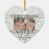 2フォト初めてのクリスマス婚約した大理石フェイクハート セラミックオーナメント (正面)