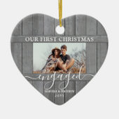 2フォト初めてのクリスマス婚約した木材フェイクハート セラミックオーナメント (正面)