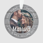 2フォト新婚1クリスマスグレイ結婚したウッドフェイク オーナメント (正面)