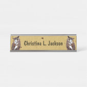 2ブラウンホワイトバーンフールゴールデンアイオンイエロー デスクネームプレート (正面)