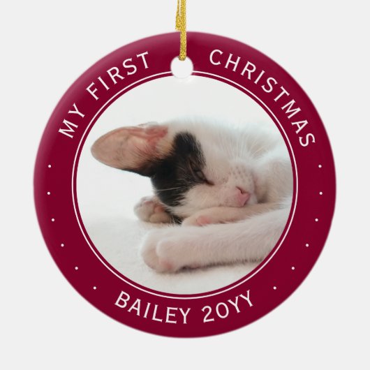 2ペットの写真私の最初のクリスマスクランベリーレッドホワイト セラミックオーナメント (裏面)