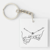 2モダン人の手を握る名前をカスタムする結婚 キーホルダー (正面)