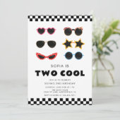 2モダン人クールのサングラス少女2歳の誕生日 招待状 (スタンド正面)