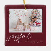 2モダン写真Joyful Script Christmas Burgundy セラミックオーナメント (正面)