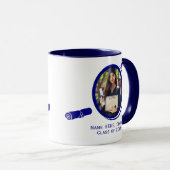 2モダン – 写真と卒業証書とキャップを青に マグカップ (正面右)