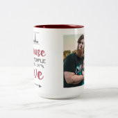 2人が写真に恋をしたからよ ツートーンマグカップ (中央)