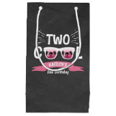 2人のカッコいい女の子チョークボード2nd誕生日 スモールペーパーバッグ (正面)