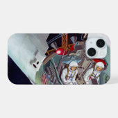 2人のジェミニ宇宙船を飛んで切断する。 iPhone 15ケース (裏面横)