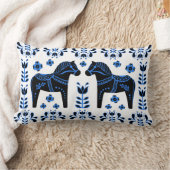 2人のフォークのDalaの馬かフォークの花柄またはFriesian、黒または青 ランバークッション (ブランケット)