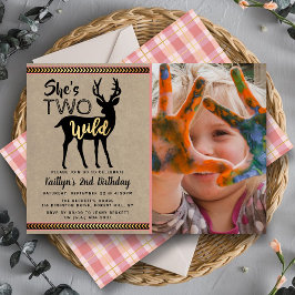 2人のワイルドガールズウッドランド鹿の写真2歳の誕生日 招待状