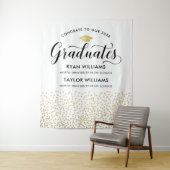 2人の卒業生に対するおめでとう金ゴールド紙吹雪パーティー タペストリー (インサイチュ)