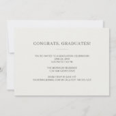 2人の卒業生ニュートラルグレーフォトダブルグラードパーティー 招待状 (裏面)