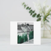 2人の女性遊のテニスと喫煙。コラージュアート ポストカード (スタンド正面)