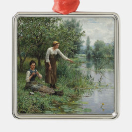 2人の女性魚釣りオンザグラスバイザリバー メタルオーナメント