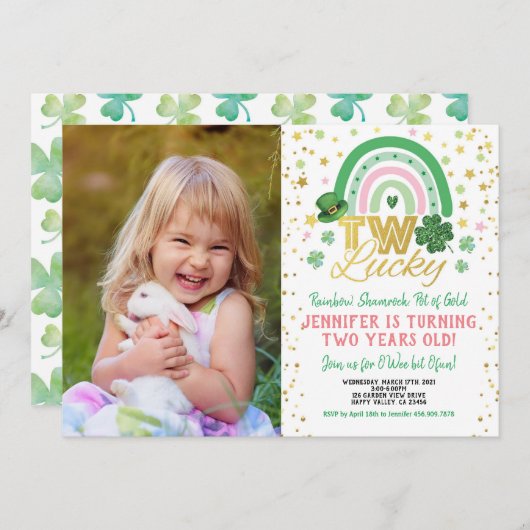 2人の幸運な女の子ファースト誕生日セントパトリックの写真 招待状 (正面/裏面)