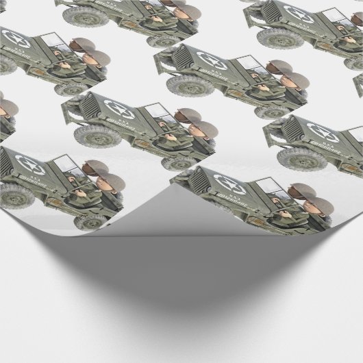 2人の漫画の兵士が付いているジープ ラッピングペーパー (角)