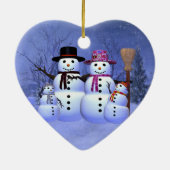 2人の男の子のオーナメントが付いている雪家族 セラミックオーナメント (裏面)