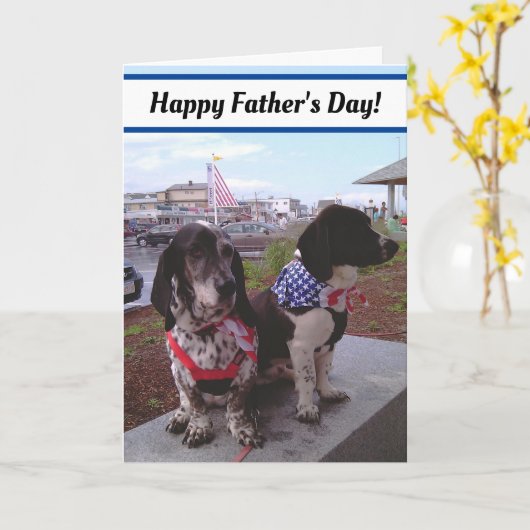 2人の白黒犬の父の日カード カード (黄色い花)