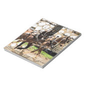 2人の馬チームの混合メディアコラージュ ノートパッド (回転)