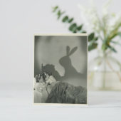 2人ビクトリアンの女の子がウサギの影におびえる ポストカード (スタンド正面)