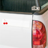 2個の赤いチェリー バンパーステッカー (トラック上)