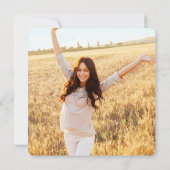 2写真と白のスクリプトオーバーレイ正方形の卒業 案内状 (裏面)