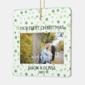 2写真グリーン水玉模様初めてのクリスマス 婚約した セラミックオーナメント (左)