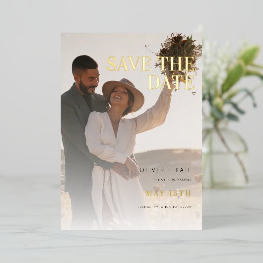 2写真モダン結婚式の日付の保存 箔招待状 (立ち正面)